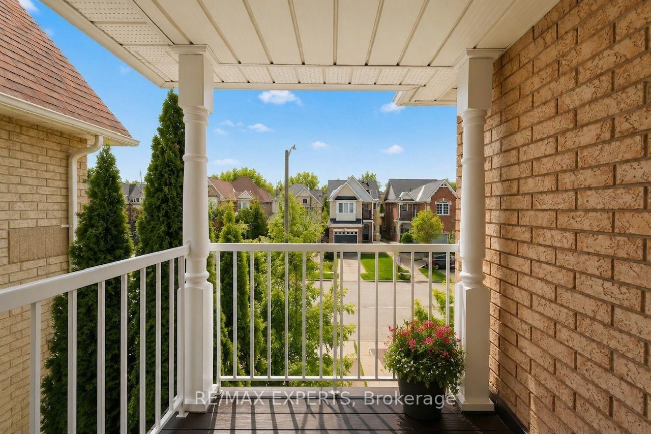 62 Colonial Crescent • Richmond Hill, ON photo 13