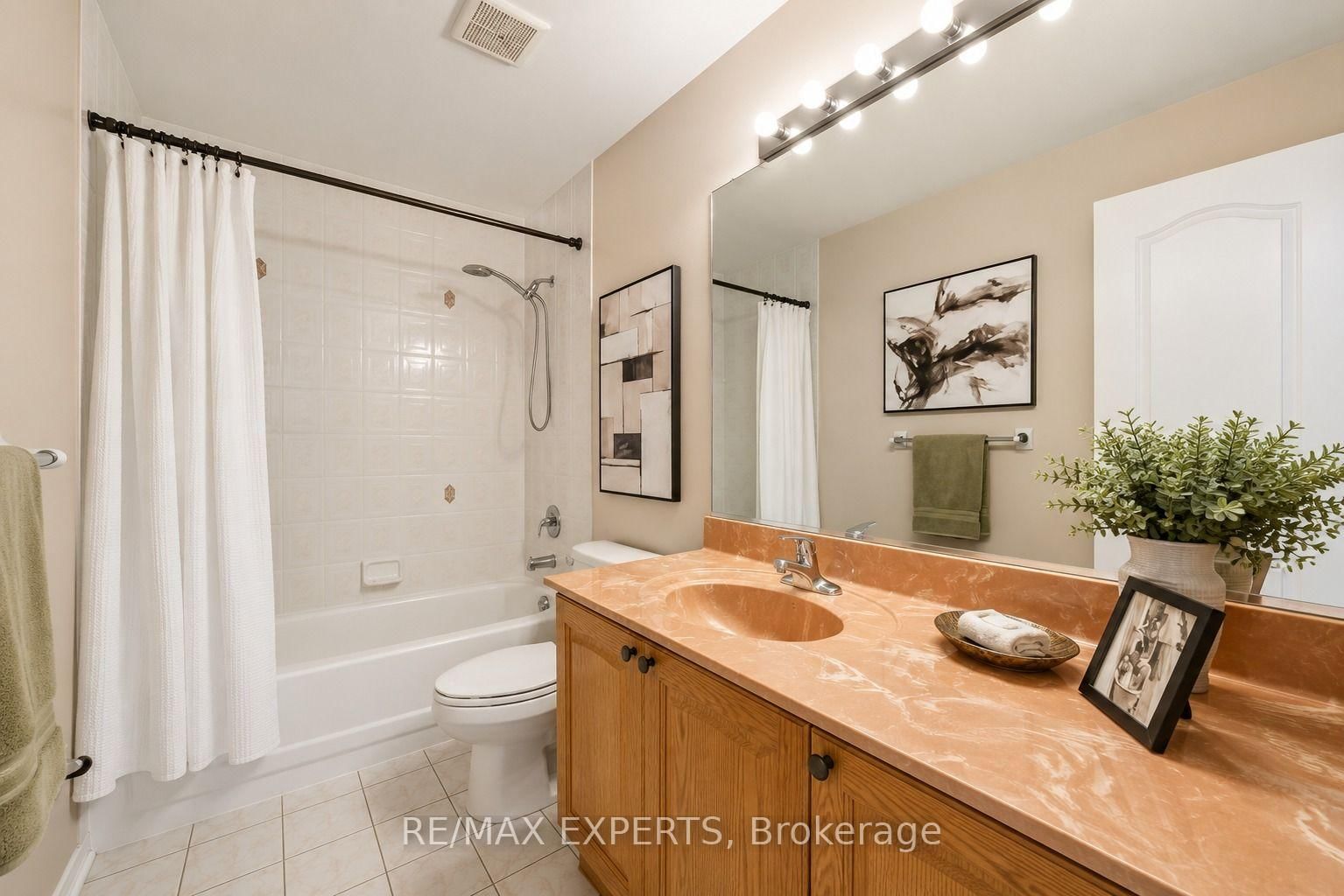62 Colonial Crescent • Richmond Hill, ON photo 18