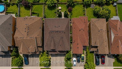 62 Colonial Crescent • Richmond Hill, ON photo 6