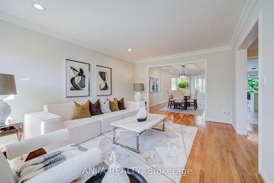 32 Turnberry Crescent • Markham, ON photo 9