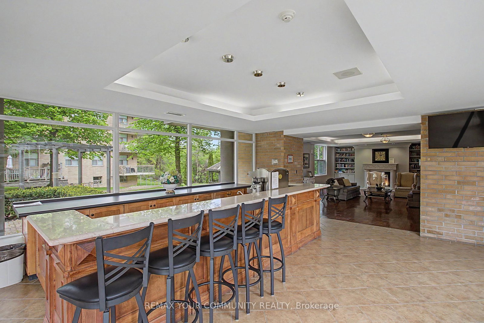 2506 Rutherford Road • #312 • Vaughan, ON photo 6