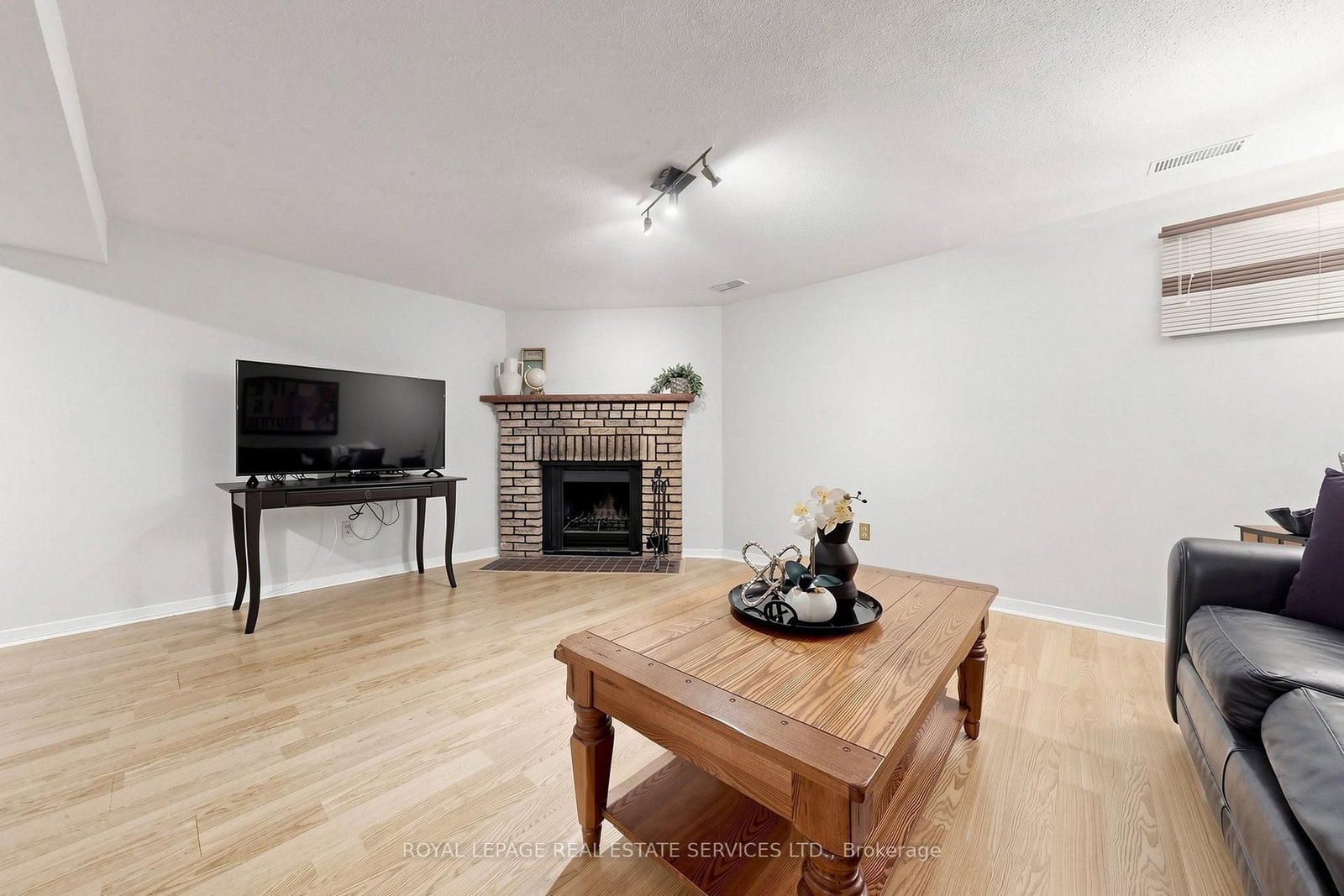 150 Tamarack Drive • Markham, ON photo 24