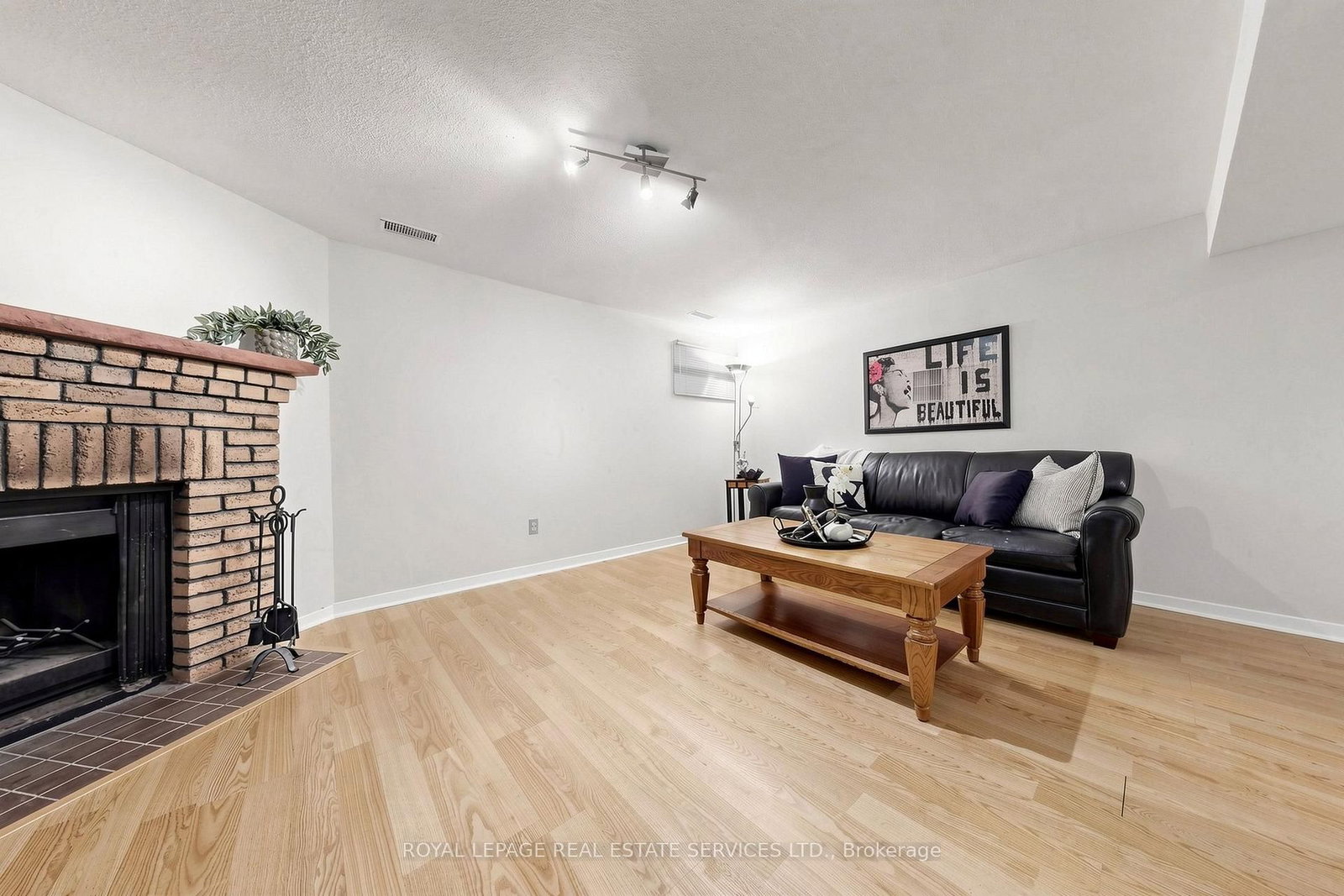150 Tamarack Drive • Markham, ON photo 27