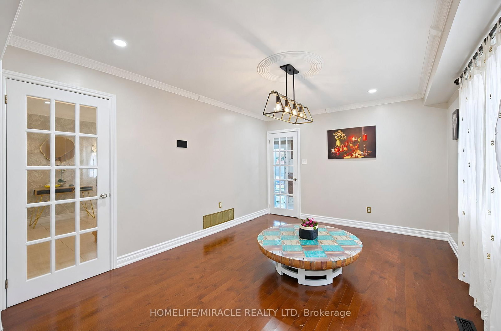 8173 Martin Grove Road • Vaughan, ON photo 12