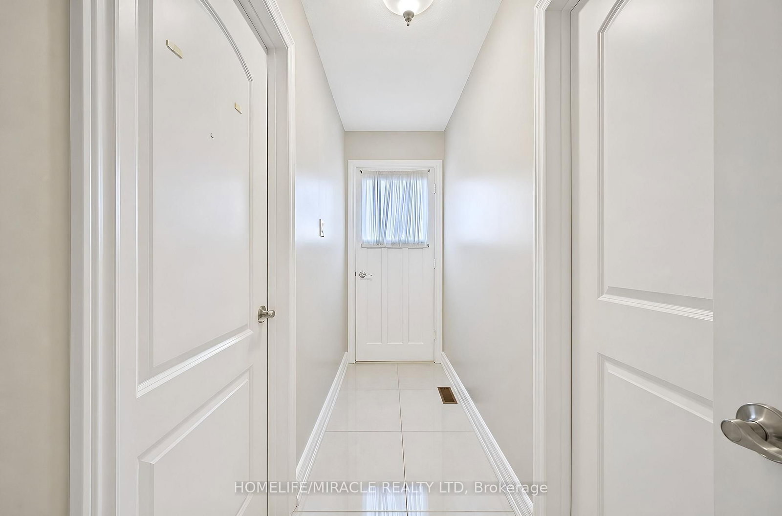 8173 Martin Grove Road • Vaughan, ON photo 19