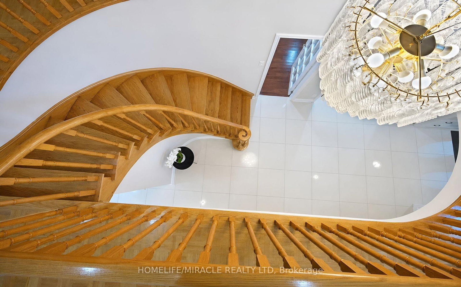 8173 Martin Grove Road • Vaughan, ON photo 22