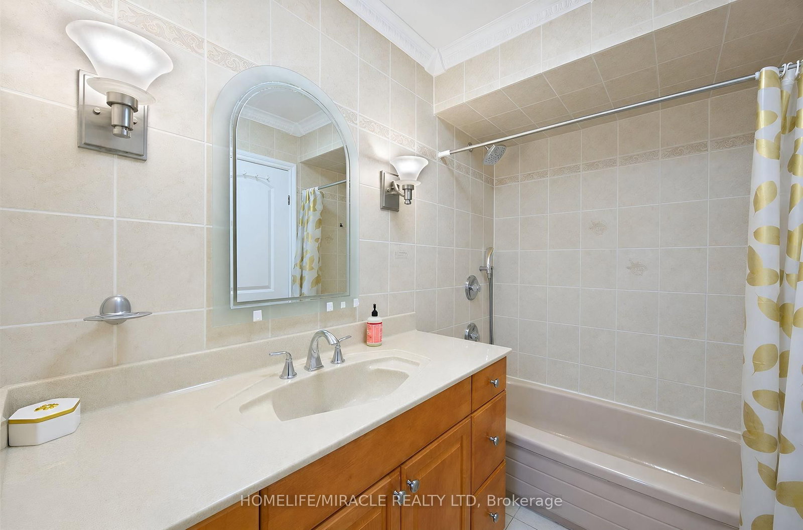 8173 Martin Grove Road • Vaughan, ON photo 27