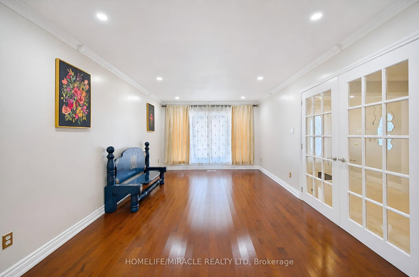 8173 Martin Grove Road • Vaughan, ON photo 9