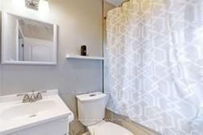 114 Cartier Crescent, Richmond Hill, ON, photo 3