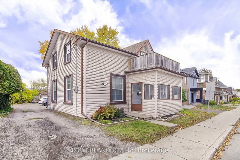 Apt #2 - 202 Prospect Street W