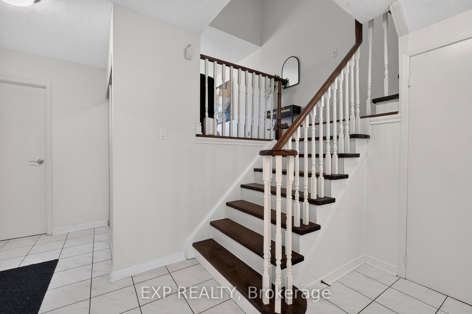 109 Winding Lane • Vaughan, ON photo 5