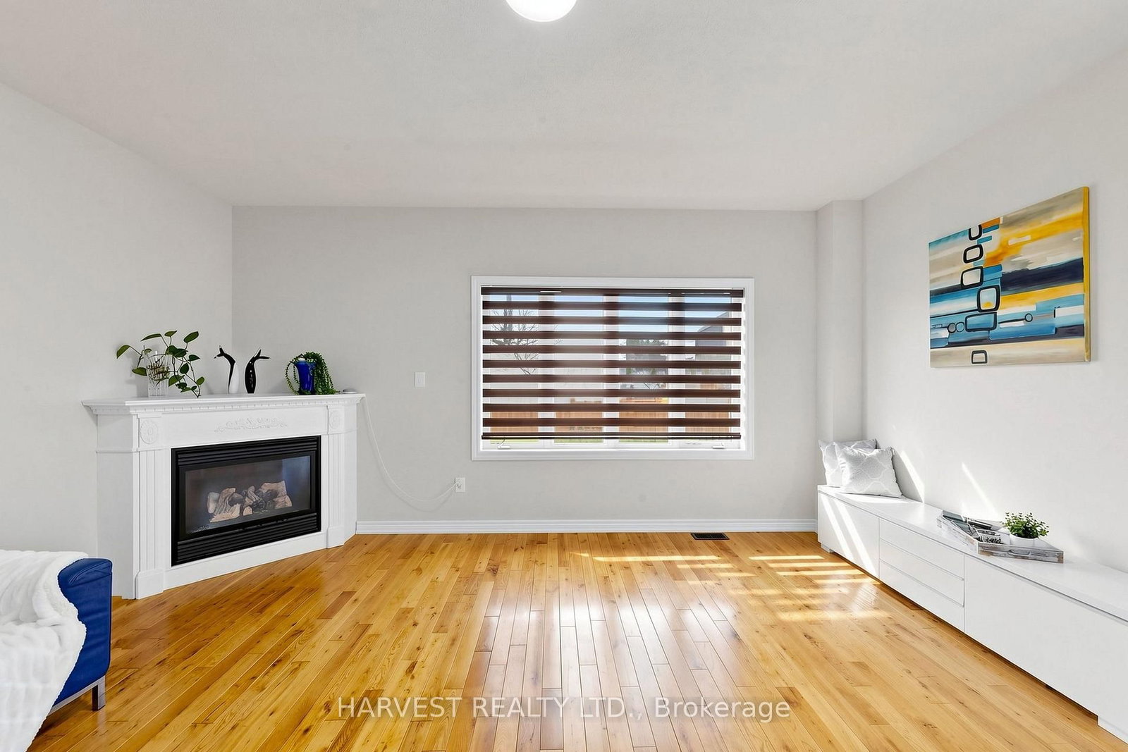 16 Mckenzie Way • Bradford West Gwillimbury, ON photo 12