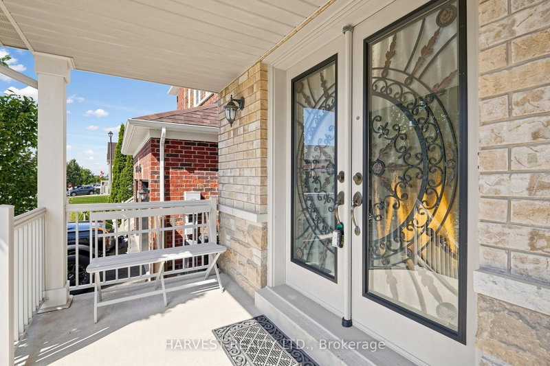 16 Mckenzie Way