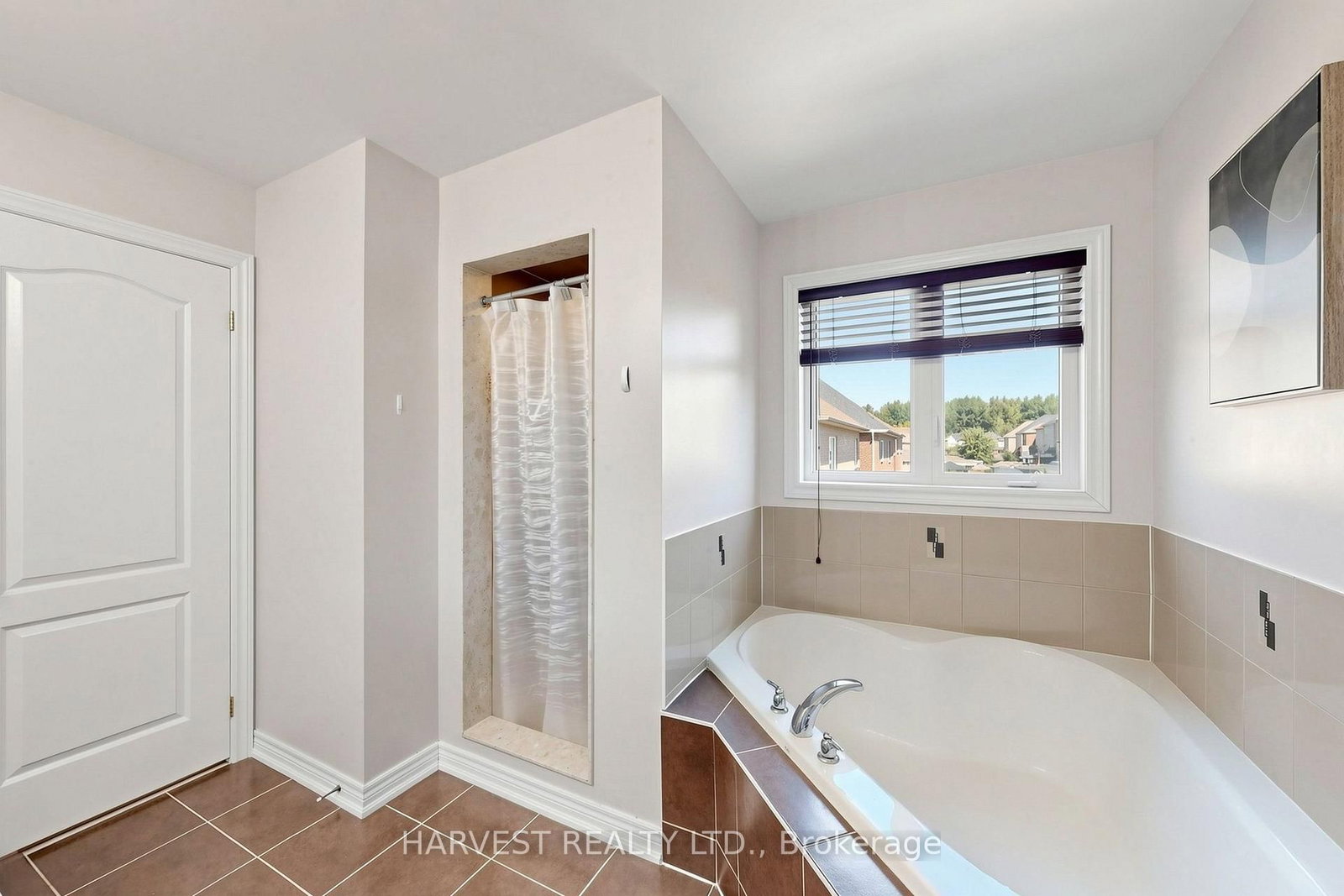 16 Mckenzie Way • Bradford West Gwillimbury, ON photo 22