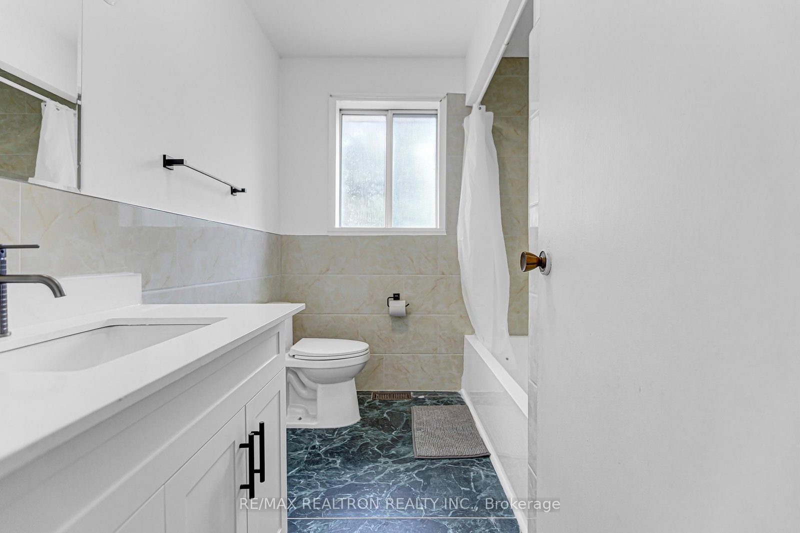108 Garden Avenue • Richmond Hill, ON photo 32