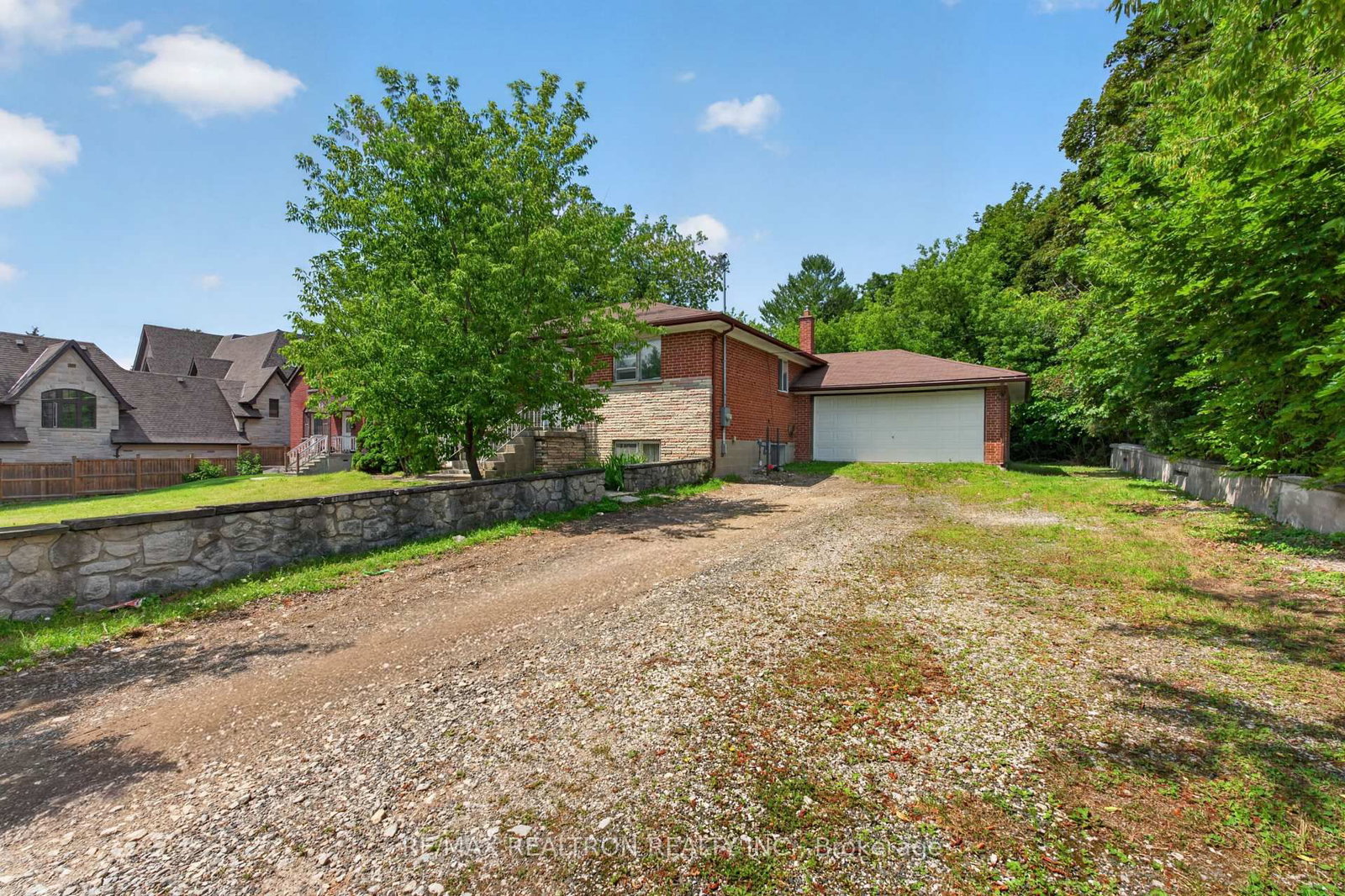 108 Garden Avenue • Richmond Hill, ON photo 5