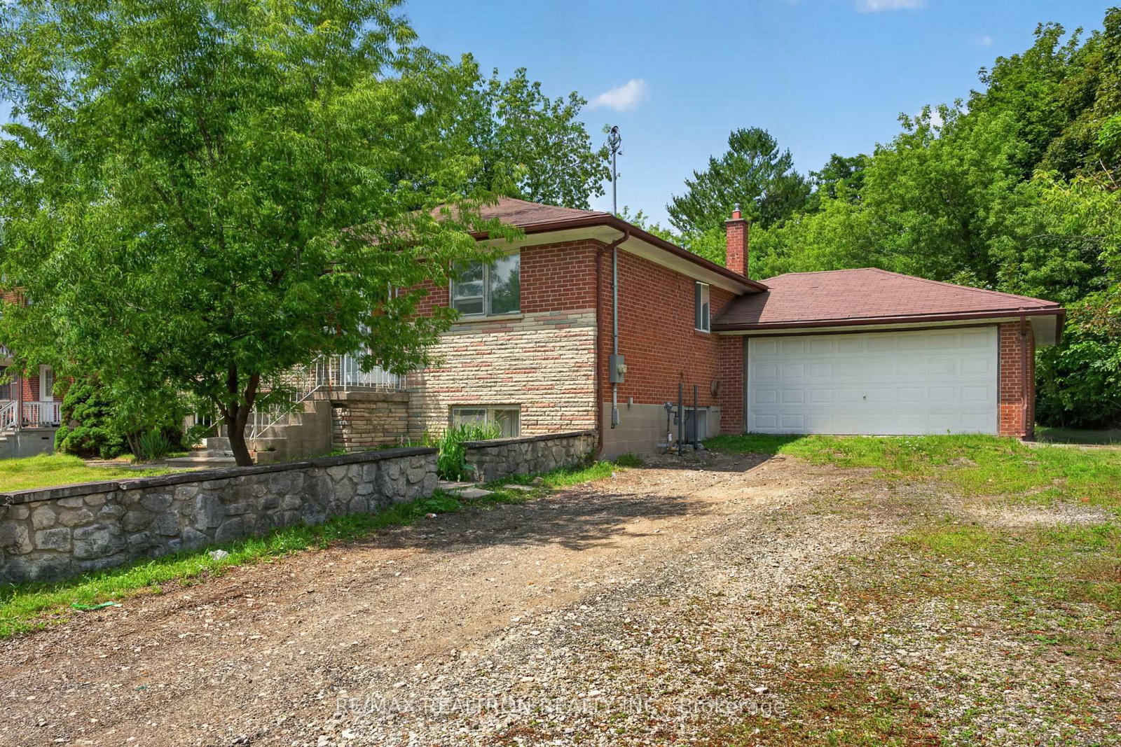 108 Garden Avenue • Richmond Hill, ON photo 6