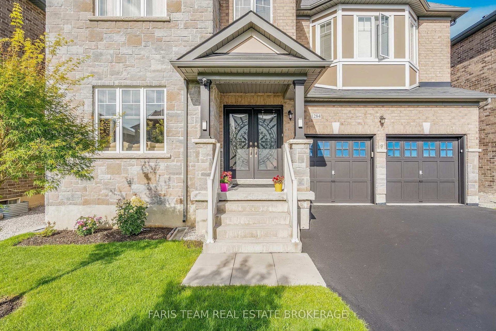 1284 Harrington Street • Innisfil, ON photo 3