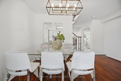 187 Red Maple Road • Richmond Hill, ON photo 9
