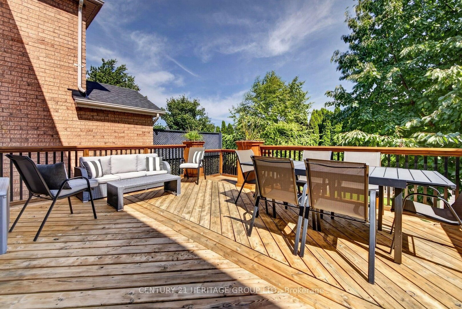 39 Booth Street • Bradford West Gwillimbury, ON photo 22