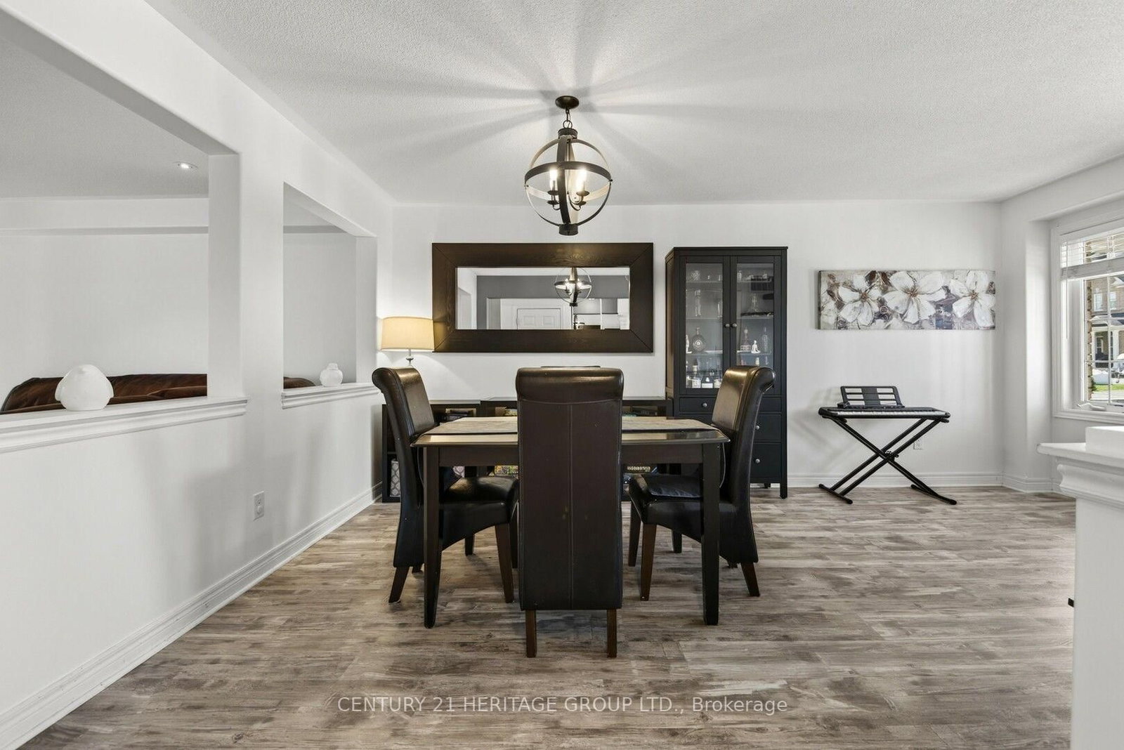39 Booth Street • Bradford West Gwillimbury, ON photo 5