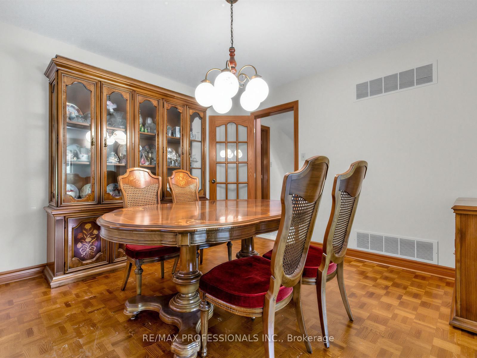 157 Coon's Road • Richmond Hill, ON photo 11