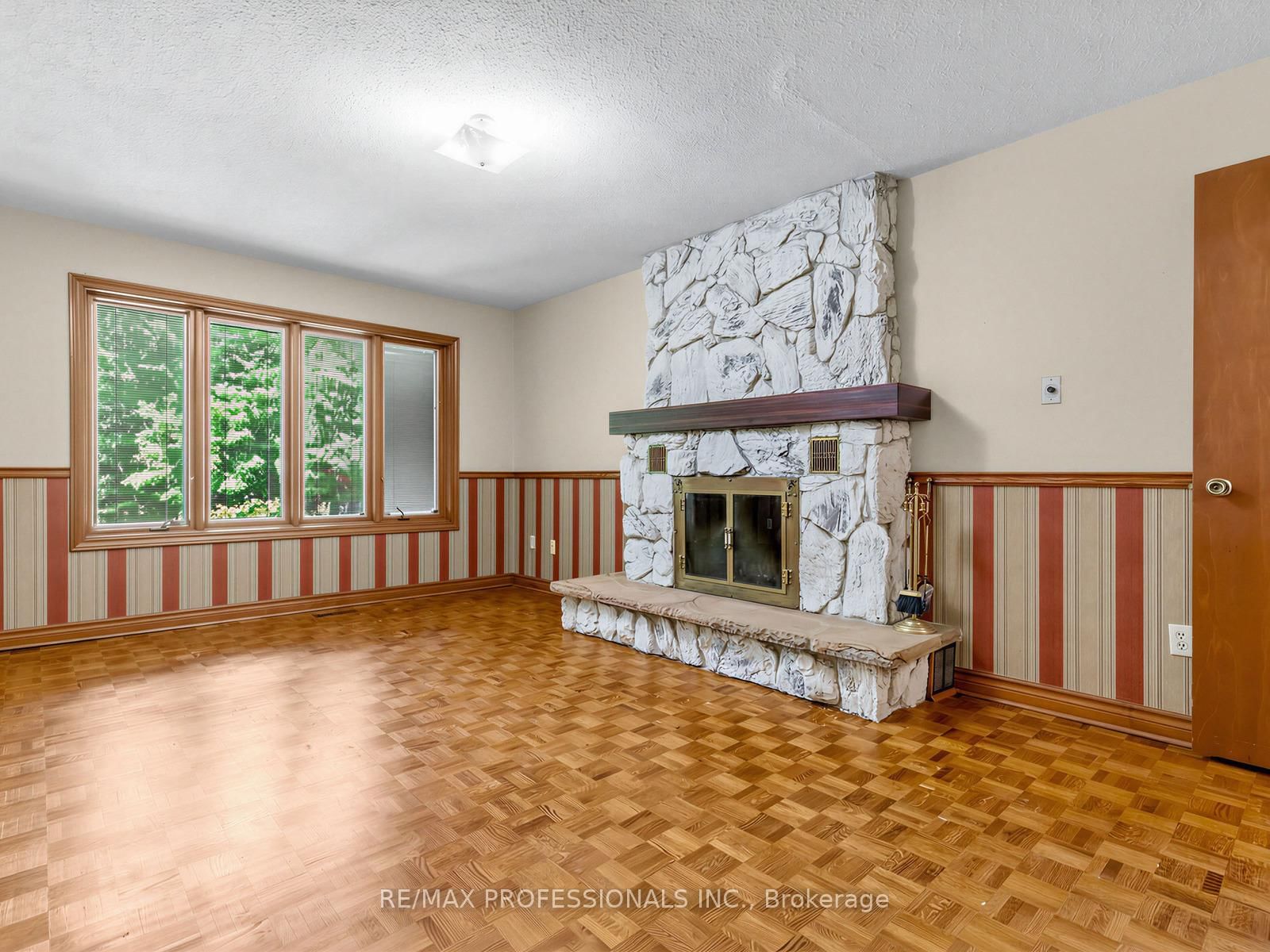 157 Coon's Road • Richmond Hill, ON photo 18