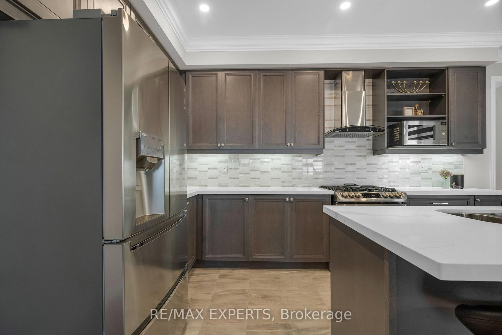92 Robb Thompson Road • East Gwillimbury, ON photo 15