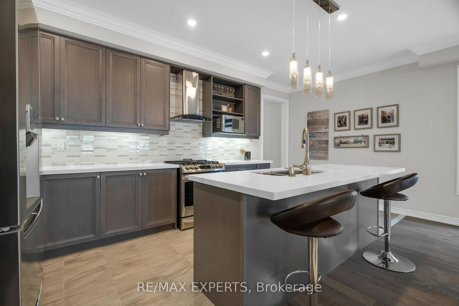 92 Robb Thompson Road • East Gwillimbury, ON photo 16