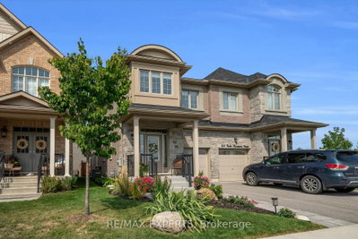 92 Robb Thompson Road • East Gwillimbury, ON photo 3