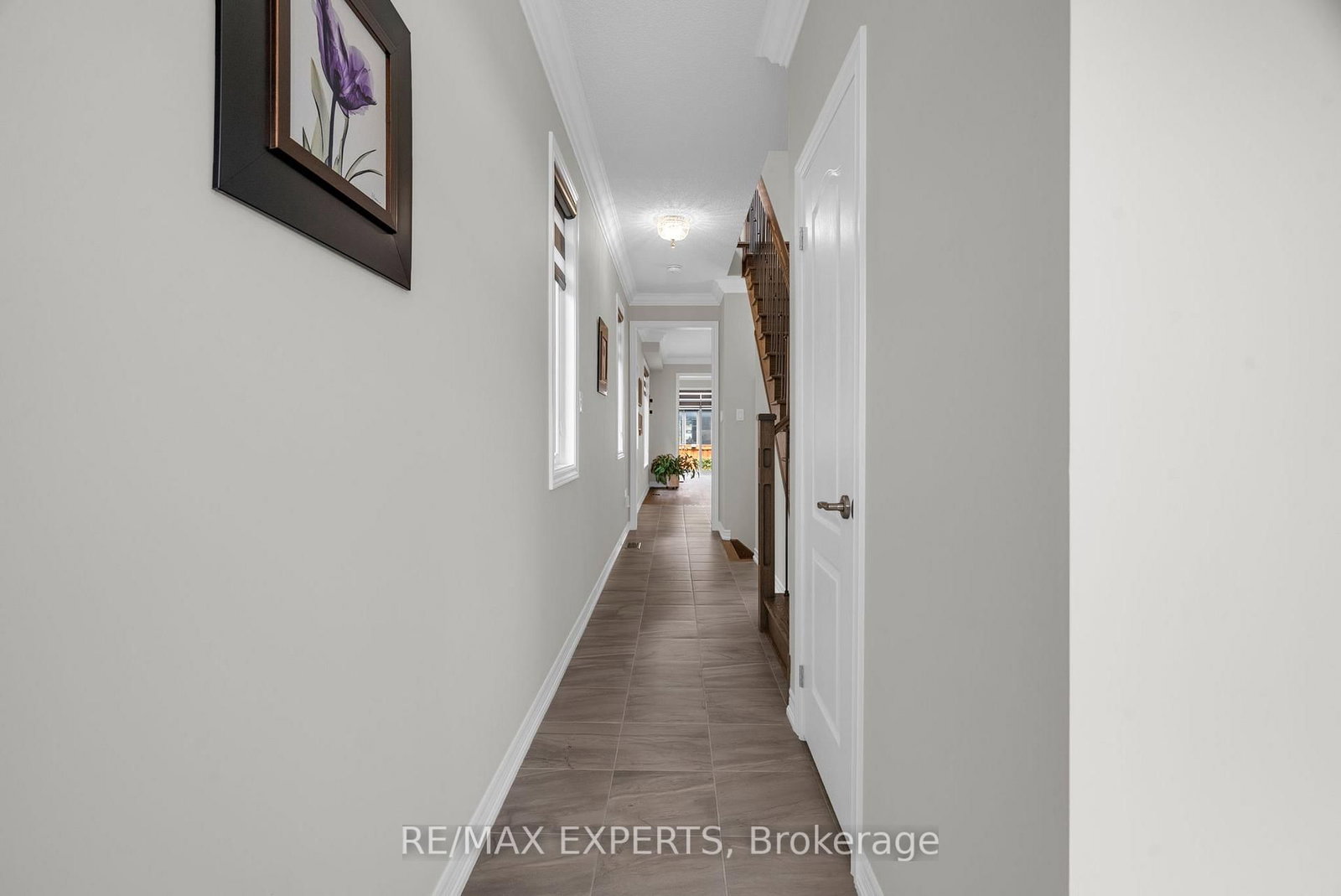 92 Robb Thompson Road • East Gwillimbury, ON photo 5