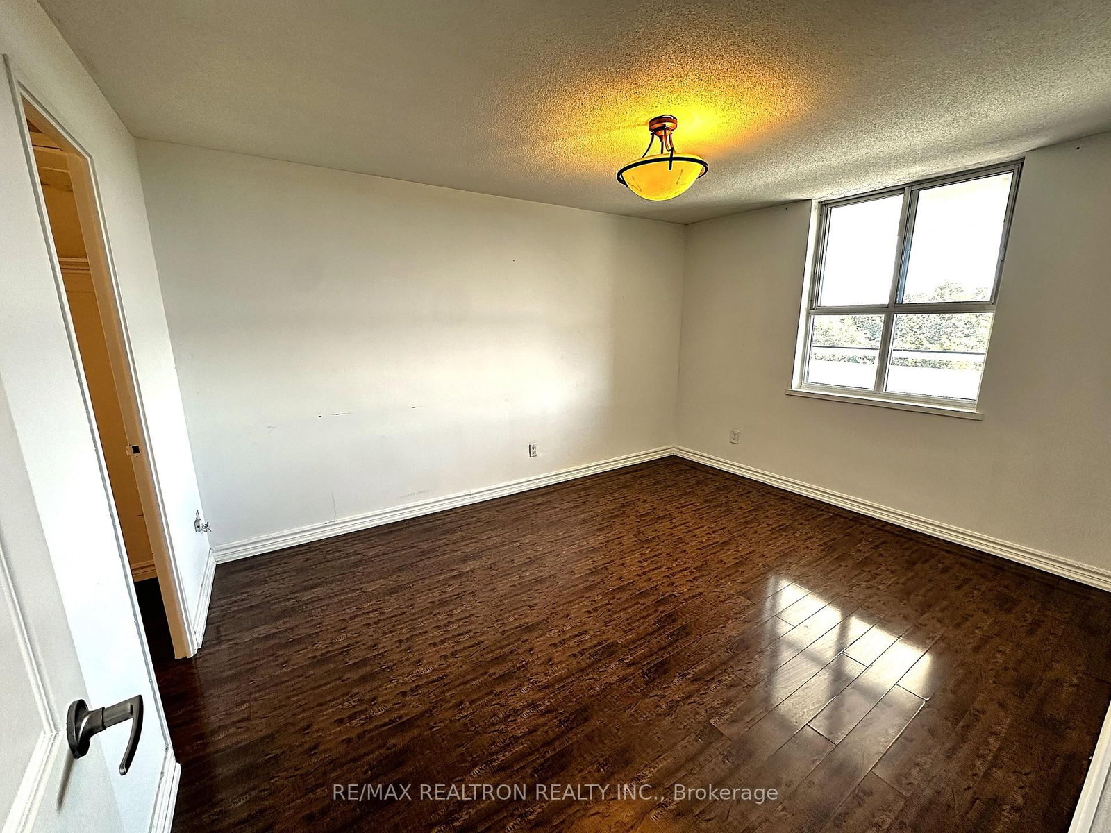 80 Inverlochy Boulevard • #504 • Markham, ON photo 10