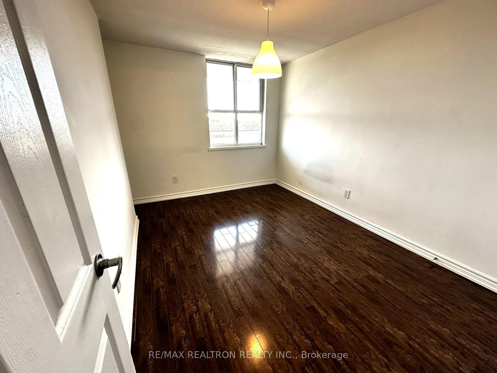 80 Inverlochy Boulevard • #504 • Markham, ON photo 13