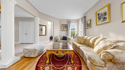 78 Zippora Drive • Richmond Hill, ON photo 4