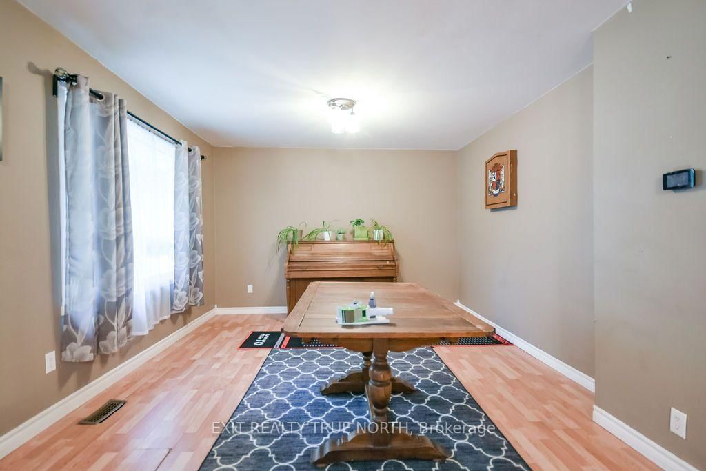 130 Sydenham Street • Essa, ON photo 4