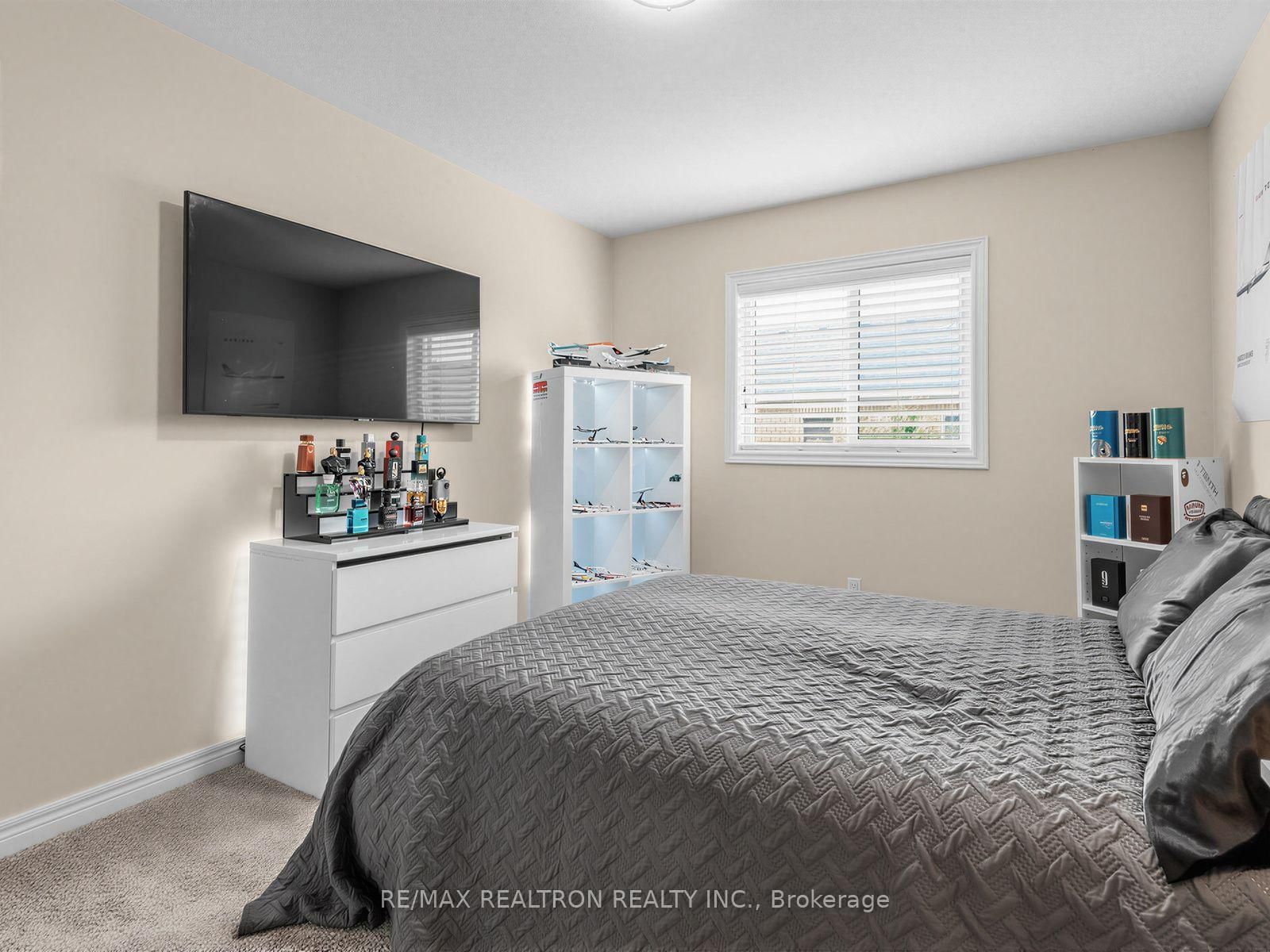 222 Birkshire Drive • Aurora, ON photo 32