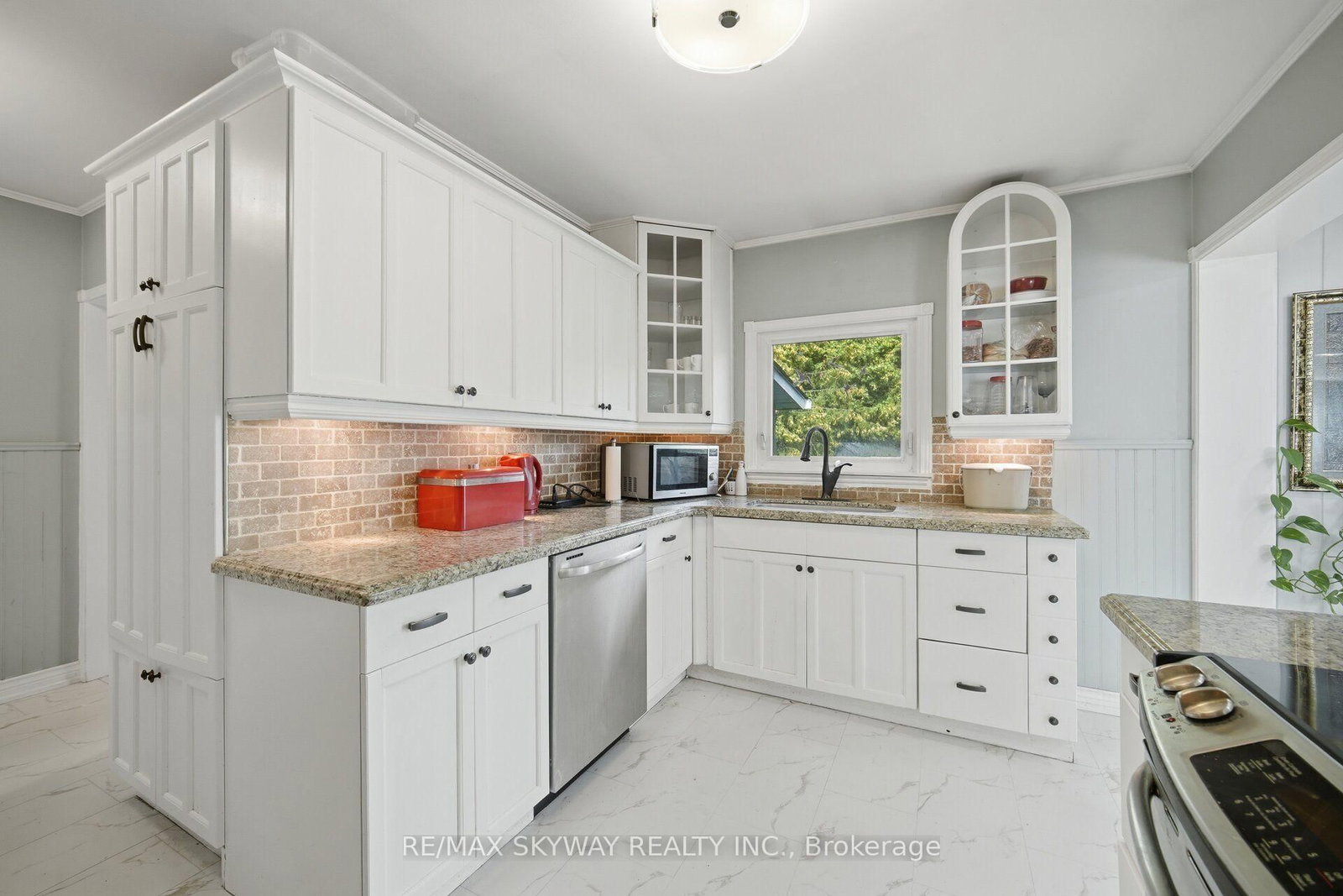 9476 Highway 9 • Adjala-Tosorontio, ON photo 15