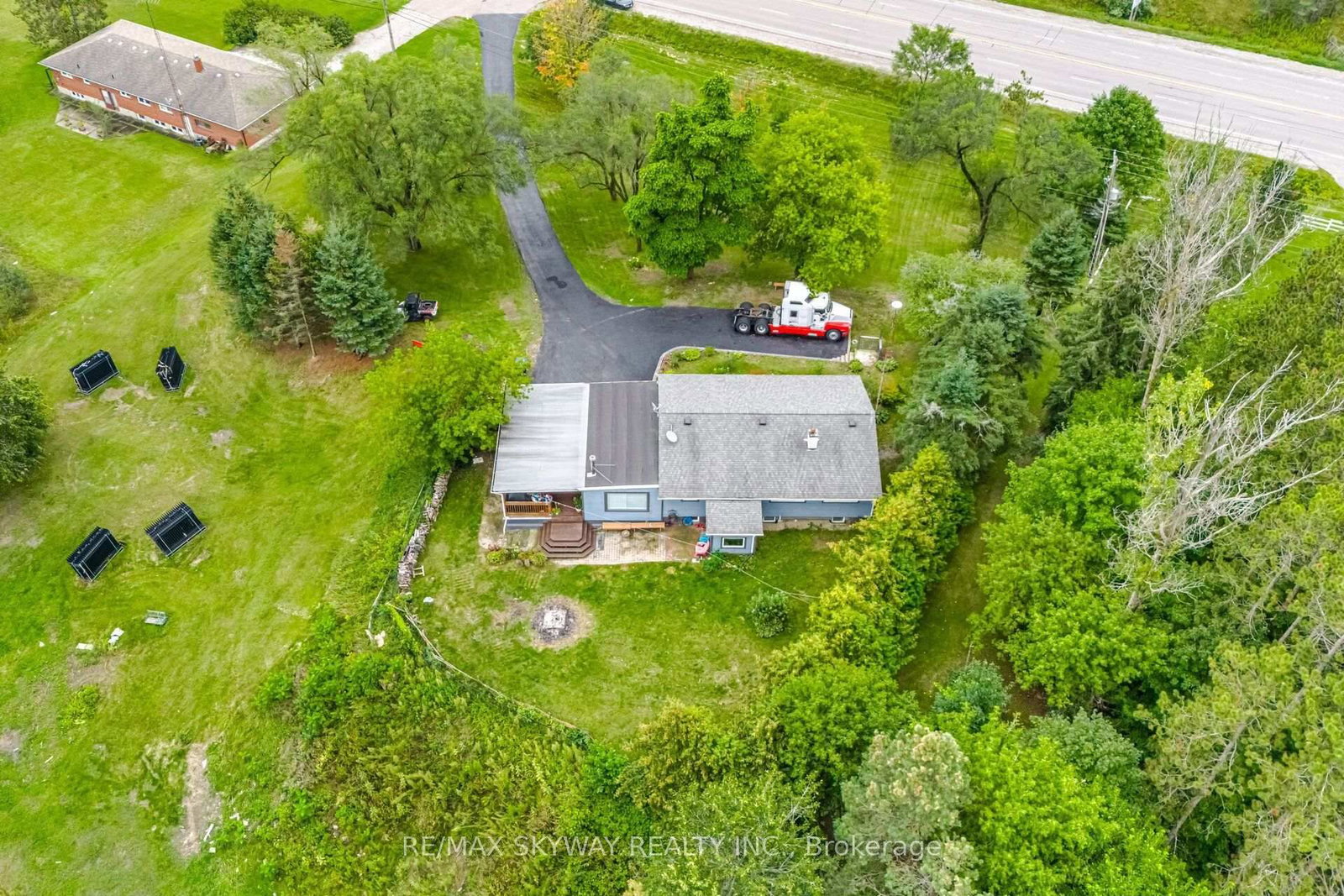 9476 Highway 9 • Adjala-Tosorontio, ON photo 39