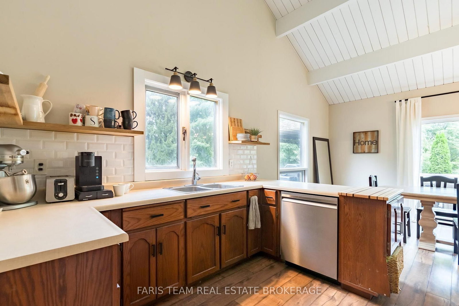 1805 County Road 50 • New Tecumseth, ON photo 9