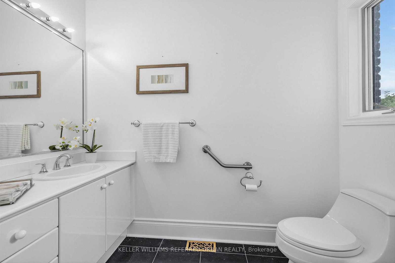18 Yongeview Avenue • Richmond Hill, ON photo 14
