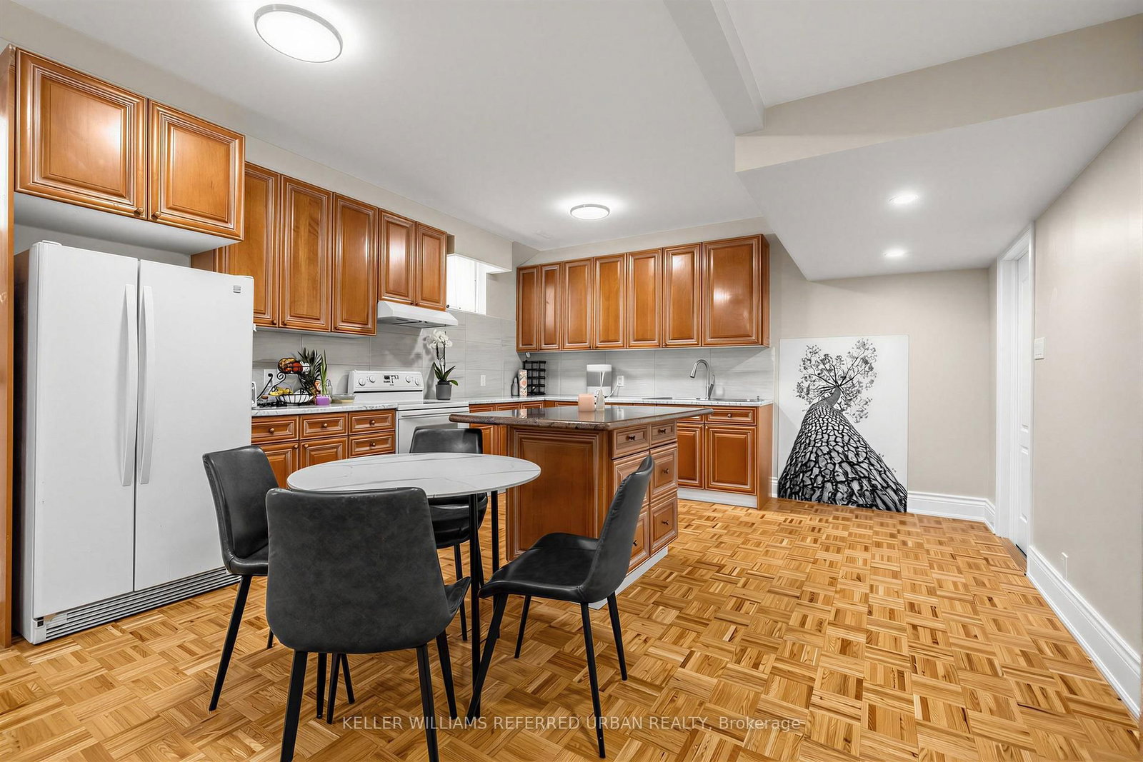 18 Yongeview Avenue • Richmond Hill, ON photo 25