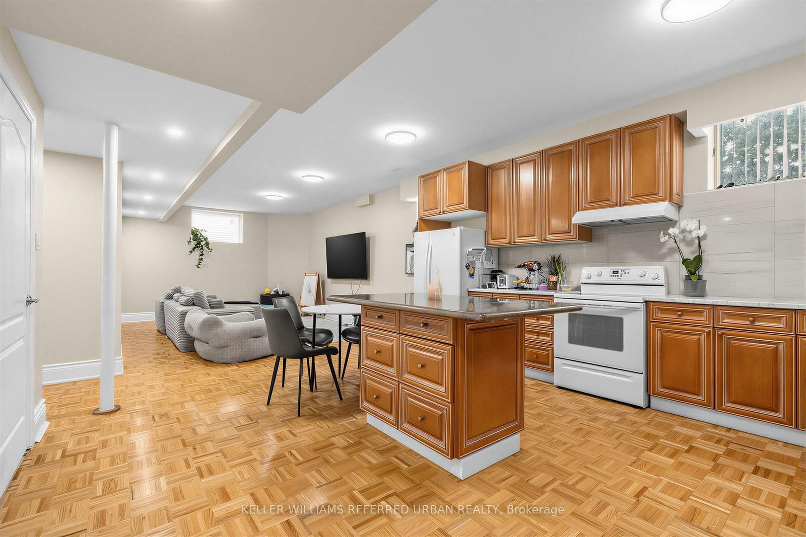 18 Yongeview Avenue • Richmond Hill, ON photo 26