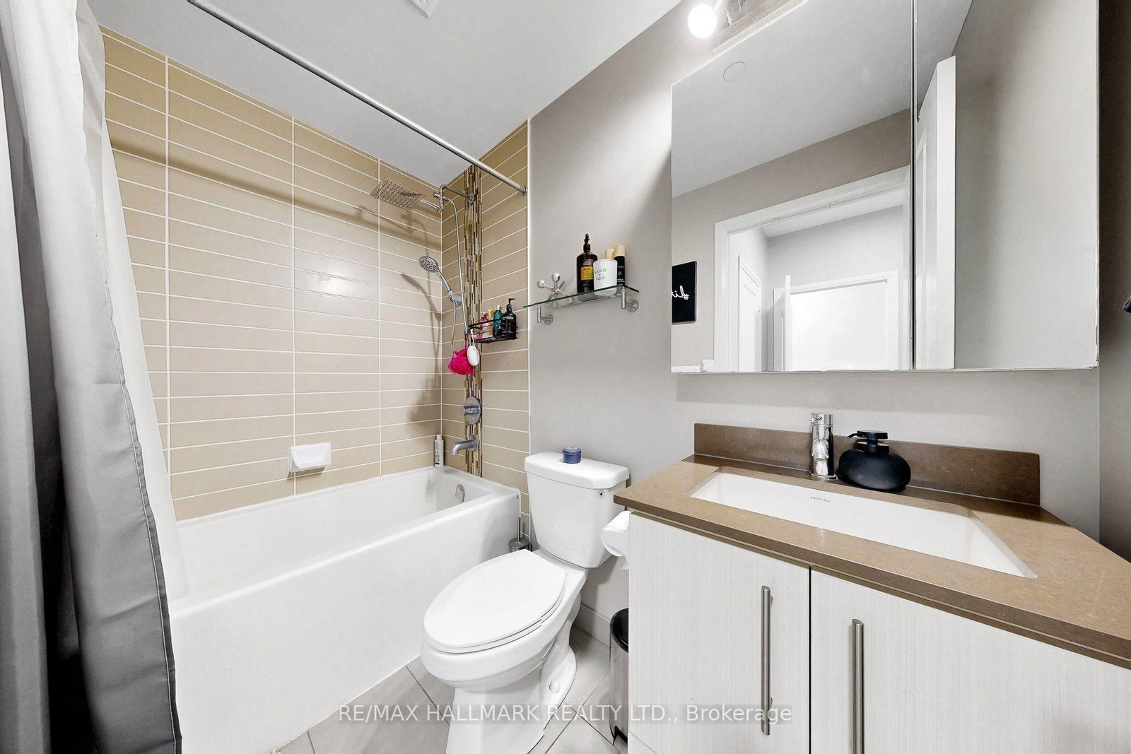 55 Oneida Crescent • #PH 10 • Richmond Hill, ON photo 13