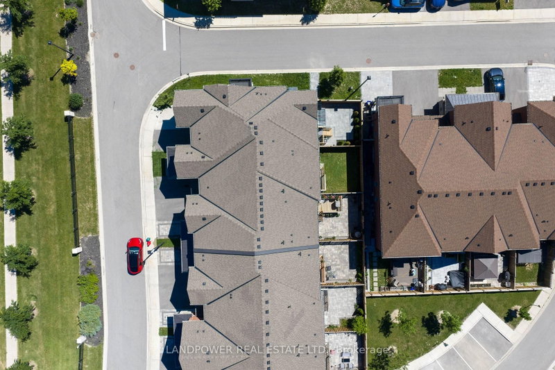 11 Bellflower Lane W S
