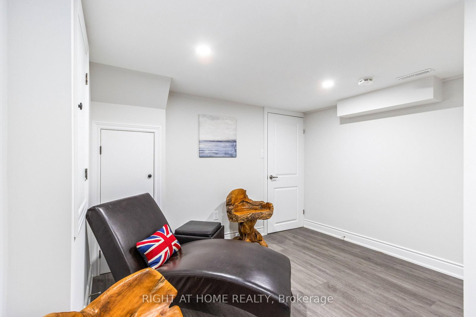 735 Srigley Street • Newmarket, ON photo 21