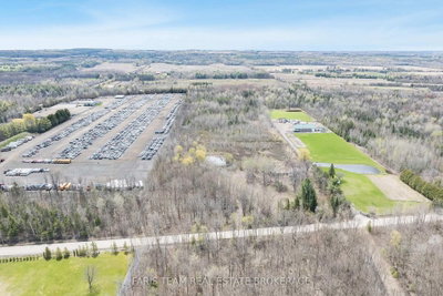 3717 14th Line • Innisfil, ON photo 2