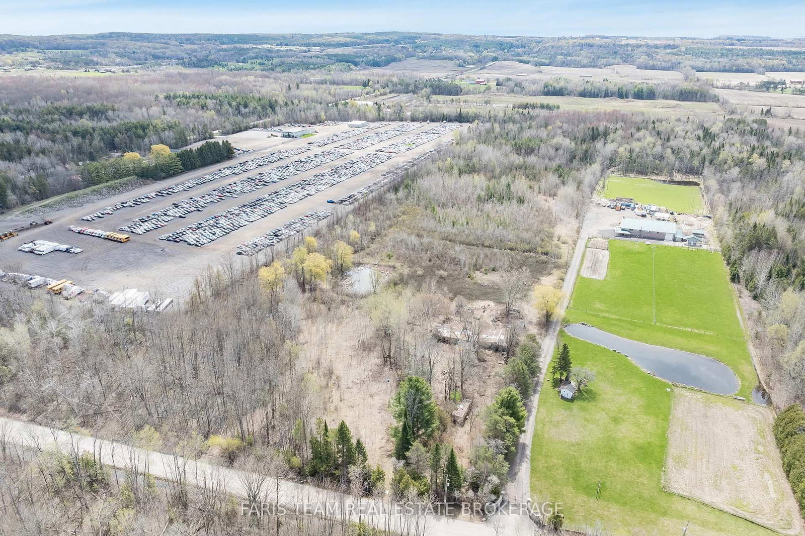 3717 14th Line • Innisfil, ON photo 3