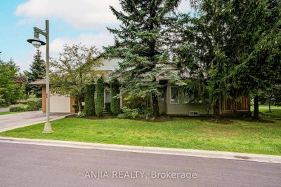 52 Augusta Drive Way • Markham, ON photo 2