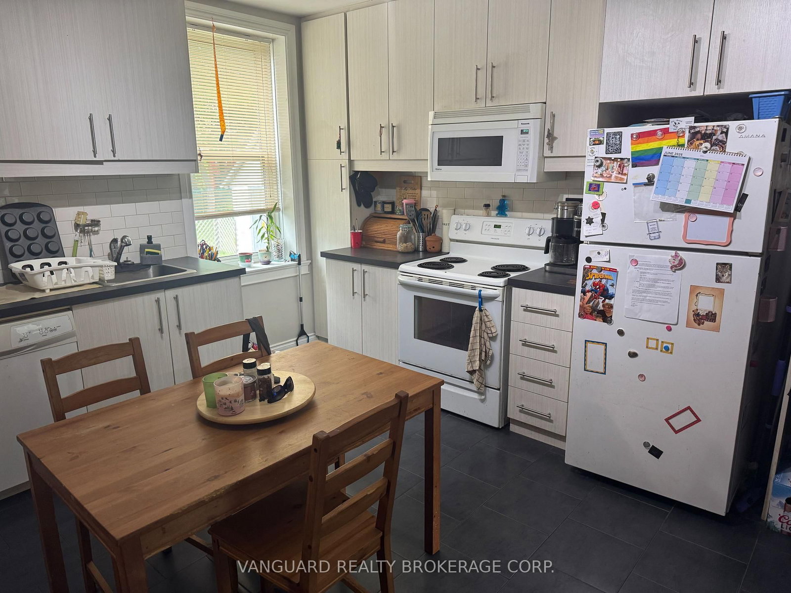 76 Wellington Street • New Tecumseth, ON photo 7