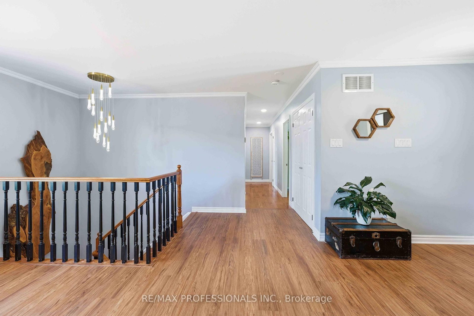 101 Maple Avenue • Georgina, ON photo 15